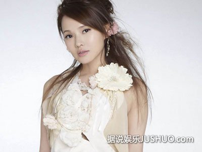 庾澄庆美女伴身旁 疑似迎第二春