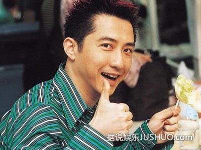 庾澄庆美女伴身旁 疑似迎第二春