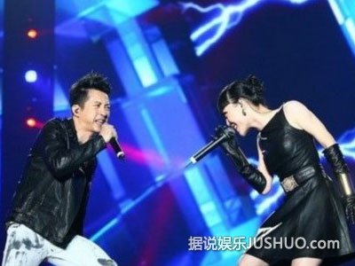 庾澄庆美女伴身旁 疑似迎第二春