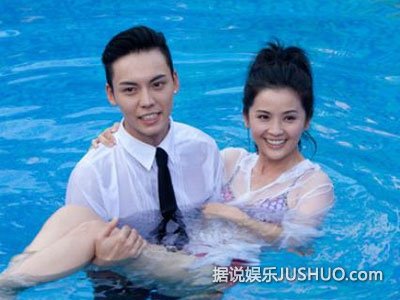 陈伟霆被赞人品好 蔡卓妍微笑回应