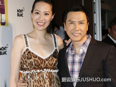 汪诗诗谈老公生日惊喜 一脸幸福