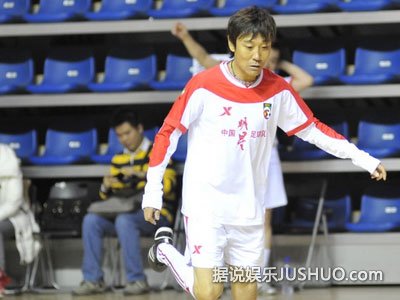 那英前夫高峰故意伤人被判6个月