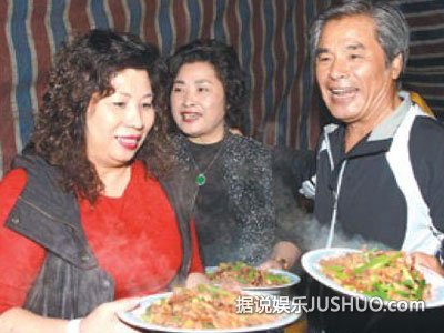 盘点明星一夫多妻怪象 视帝雷洪娶五房妻子