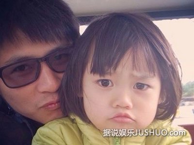揭秘韩寒与老婆金丽华情史 被曝是奉子成婚