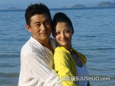 袁弘默认与张歆艺恋情 笑对媒体