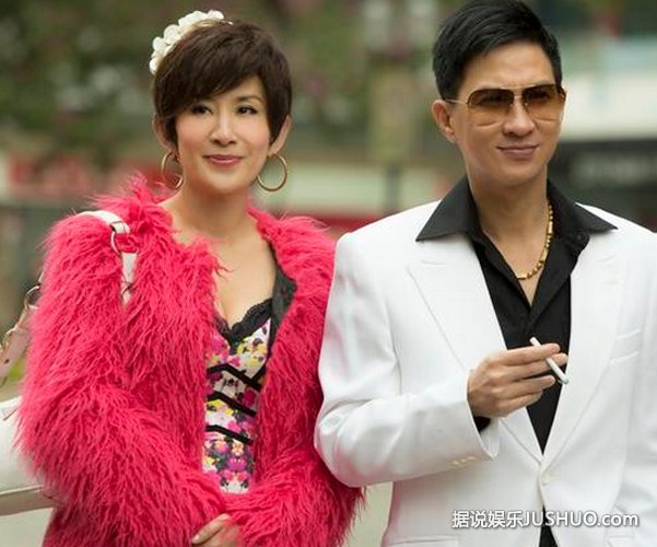 《金鸡SSS》片场吴君如低胸拥别单眼张家辉