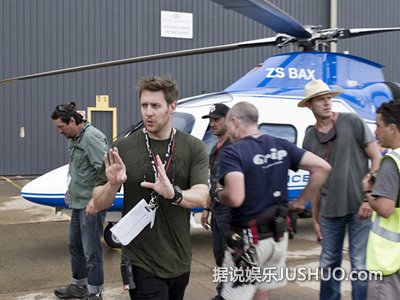 《超能查派》颠覆性玩转顶级科幻