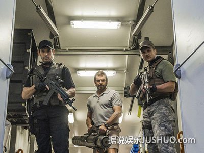 《超能查派》隆重上映 人类与机器间再次大战