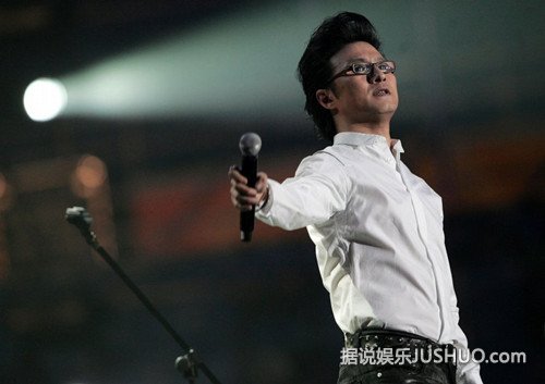 扑朔迷离的“汪章”恋 前景难料 扑朔迷离的“汪章”恋 前景难料