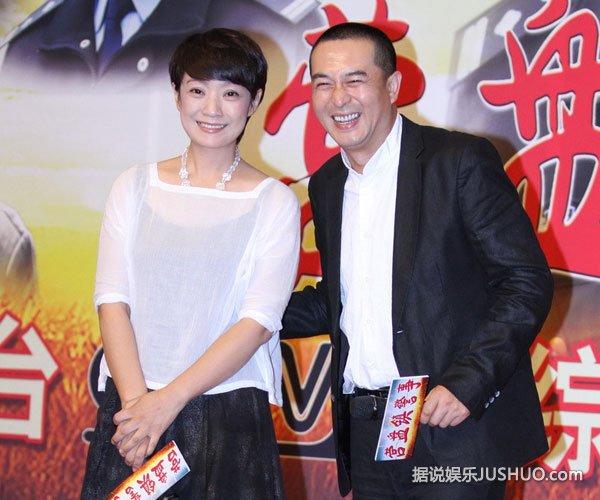 张嘉译前妻离婚 或因当初太年轻不成熟