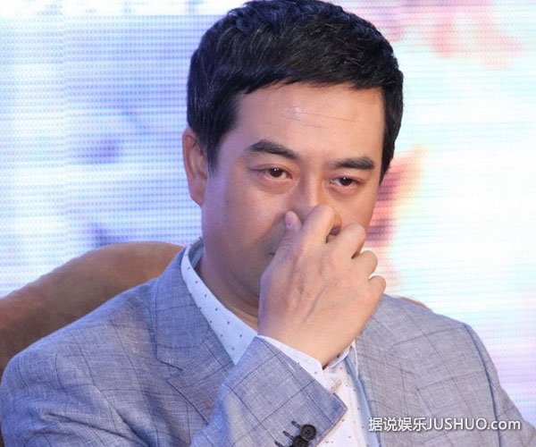 张嘉译前妻离婚 或因当初太年轻不成熟