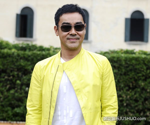 刘青云自曝结婚15年不出轨秘诀：演戏泄欲