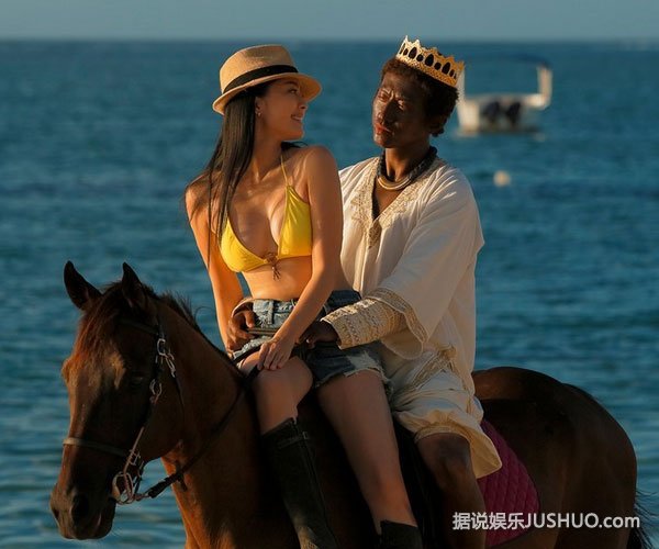 邓超：杨幂的胸有39D 很后悔没拍她唱歌