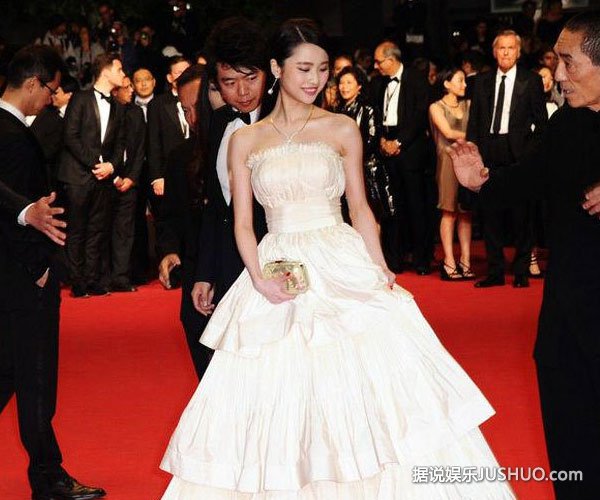 《归来》香港宣传 张慧雯自然大方颇受喜爱