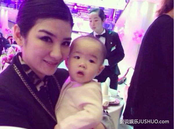 黄奕发声为“出轨”叫屈 老公：婚离定了