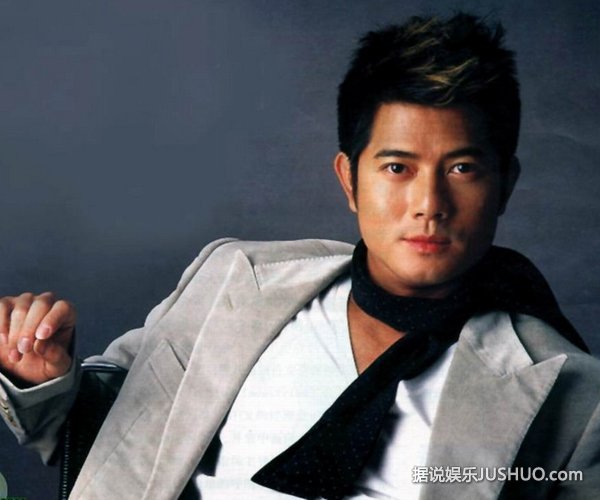 盘点娱乐圈因个头太矮而谎报身高的明星