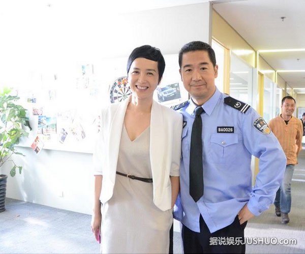 张国立谈搭档蒋雯丽 合作的时候会被她电到