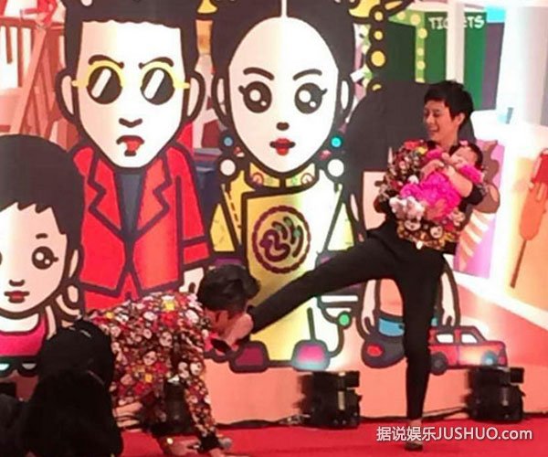 孙俪晒爱子销魂照 邓超：干嘛放我照片