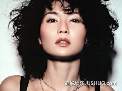 大龄美魔女寻真爱有秘诀 勇敢而又执着