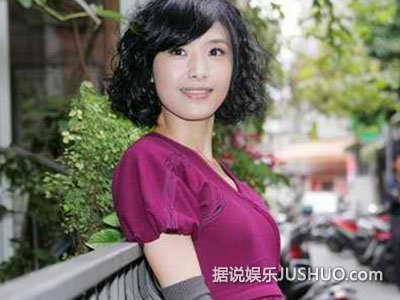 苏慧伦产子当妈 与老公女儿相处融洽似朋友