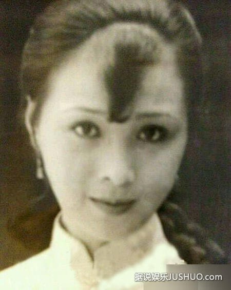 刘亦菲家族照曝光 神仙姐姐自嘲“在家里最丑”