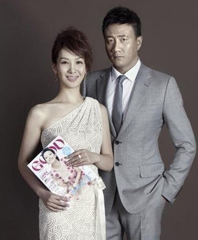 胡军老婆是谁？胡军老婆卢芳个人资料曝光 曾是北京人民艺术剧院校花