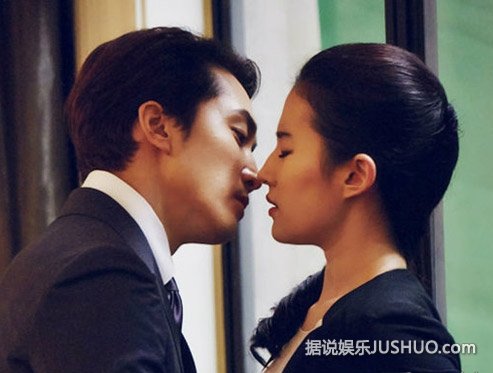 刘亦菲被曝整容？天生丽质也要靠整容？