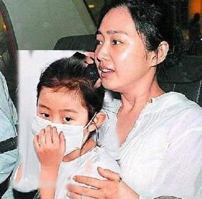 刘德华女儿照片曝光 港媒首次曝光其女儿乖巧可人近照