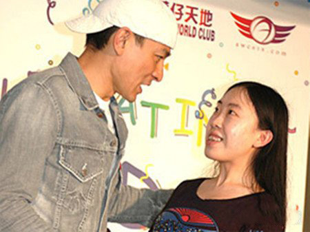 还原刘德华杨丽娟事件 因疯狂追星家破人亡