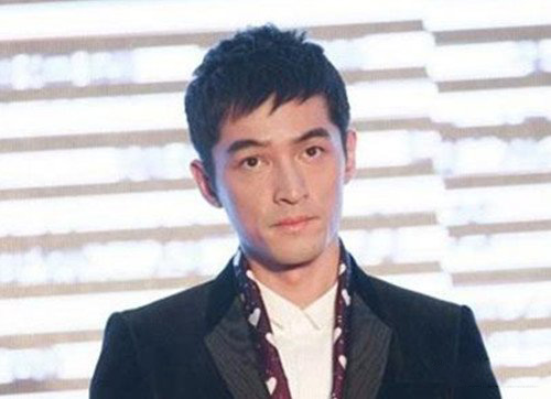 胡歌车祸前后照片对比图 整容费用超过百万