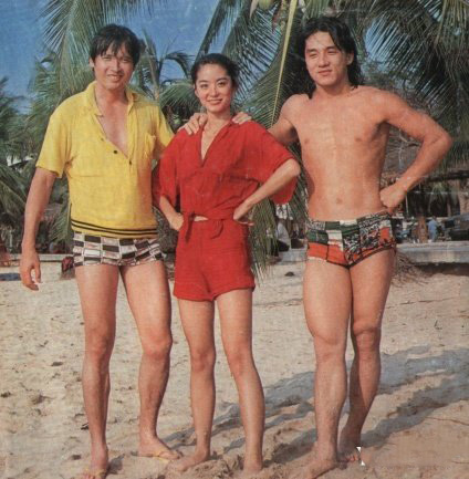 成龙六十大寿拥吻金喜善 成龙23位红颜知己中竟然有刘亦菲 成龙六十大寿拥吻金喜善 成龙23位红颜知己中竟然有刘亦菲