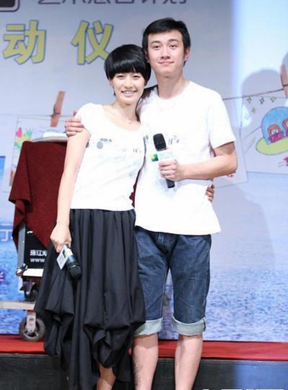 揭马伊琍与老公文章姐弟恋爱情历程 自曝曾随时准备离婚