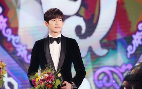 张翰韩国获奖 发言引用古文遭炮轰