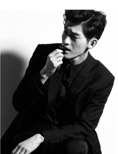 张翰《一起来看流星雨》帅照 带你领略国内雷人偶像剧 张翰《一起来看流星雨》帅照 带你领略国内雷人偶像剧