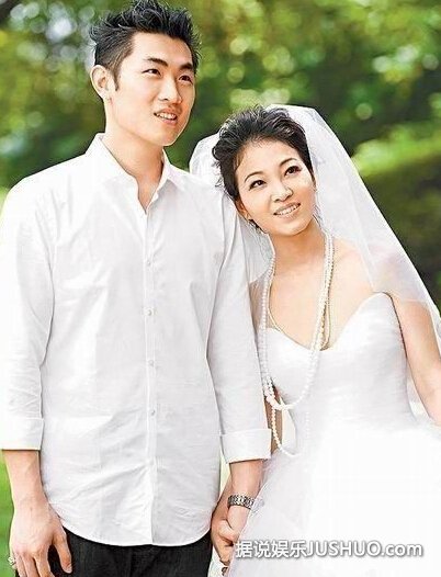 蔡依林的姐姐蔡旻纹比她漂亮多了!母女三人合照曝光 蔡依林的姐姐蔡旻纹比她漂亮多了!母女三人合照曝光