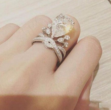 杨颖结婚戒指由老公黄晓明亲自设计 两人婚礼堪称娱乐圈盛事