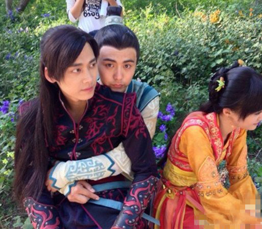 古剑奇谭花絮李易峰 与马天宇基情满满 古剑奇谭花絮李易峰 与马天宇基情满满