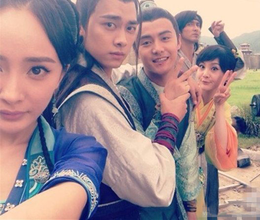 古剑奇谭花絮李易峰 与马天宇基情满满 古剑奇谭花絮李易峰 与马天宇基情满满