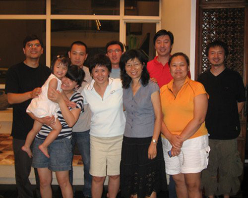 张子健老婆方芸是老板  长期从事科研工作