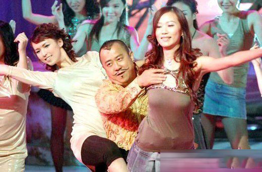 曾志伟的女儿曾咏儿和曾宝仪 相夫教子远离娱乐圈的星二代 曾志伟的女儿曾咏儿和曾宝仪 相夫教子远离娱乐圈的星二代