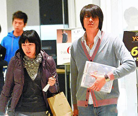 游鸿明老婆是谁 游鸿明15岁爱女曝光 游鸿明老婆是谁 游鸿明15岁爱女曝光