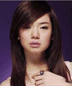 李承铉女友戚薇整容前后照片曝光