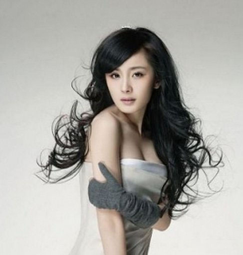 杨幂胸围暴涨 盘点杨幂的胸部进化史 杨幂胸围暴涨 盘点杨幂的胸部进化史