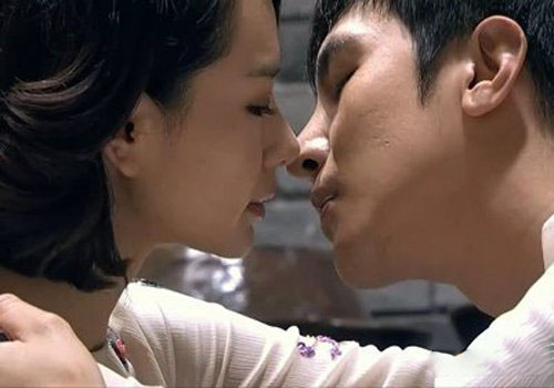 戚薇吻戏床片段大全 李承铉拍吻戏要报备 戚薇吻戏床片段大全 李承铉拍吻戏要报备