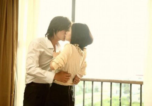 戚薇吻戏床片段大全 李承铉拍吻戏要报备 戚薇吻戏床片段大全 李承铉拍吻戏要报备