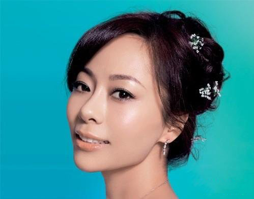何珈好年龄曝光 保剑锋报喜晒爱子 何珈好年龄曝光 保剑锋报喜晒爱子