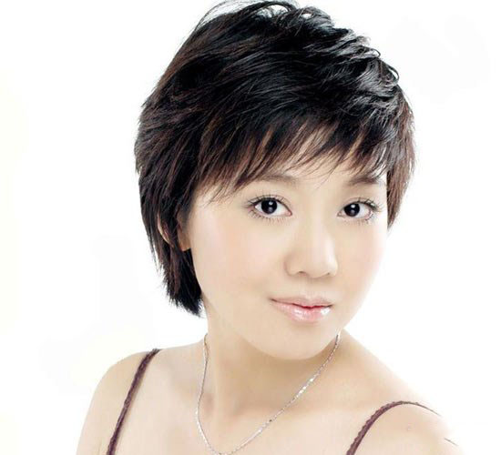 闫妮刮毛门是真是假 视频里与闫妮很像的女子是被PS的