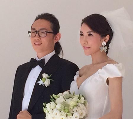 潘石屹儿子潘瑞完婚 妻子廖婧绝美长相曝光