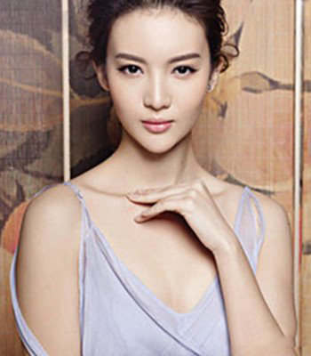 金晨微博曾隔空传情 她与韩东君恋情坐实