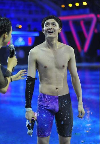 付辛博下体激凸漏鸟 失控走光照片曝光 付辛博下体激凸漏鸟 失控走光照片曝光